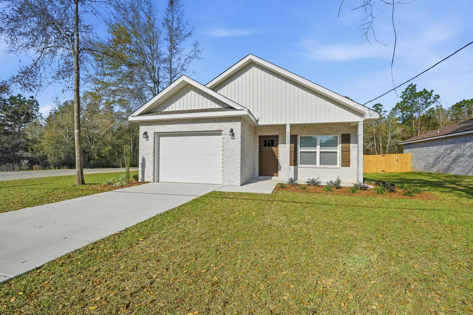 Property Photo: 3802 Golden Acres Circle FL 32539