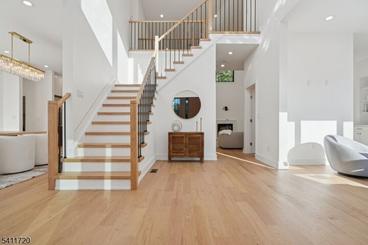 Property Photo:  8 Fordham Road  NJ 07039 