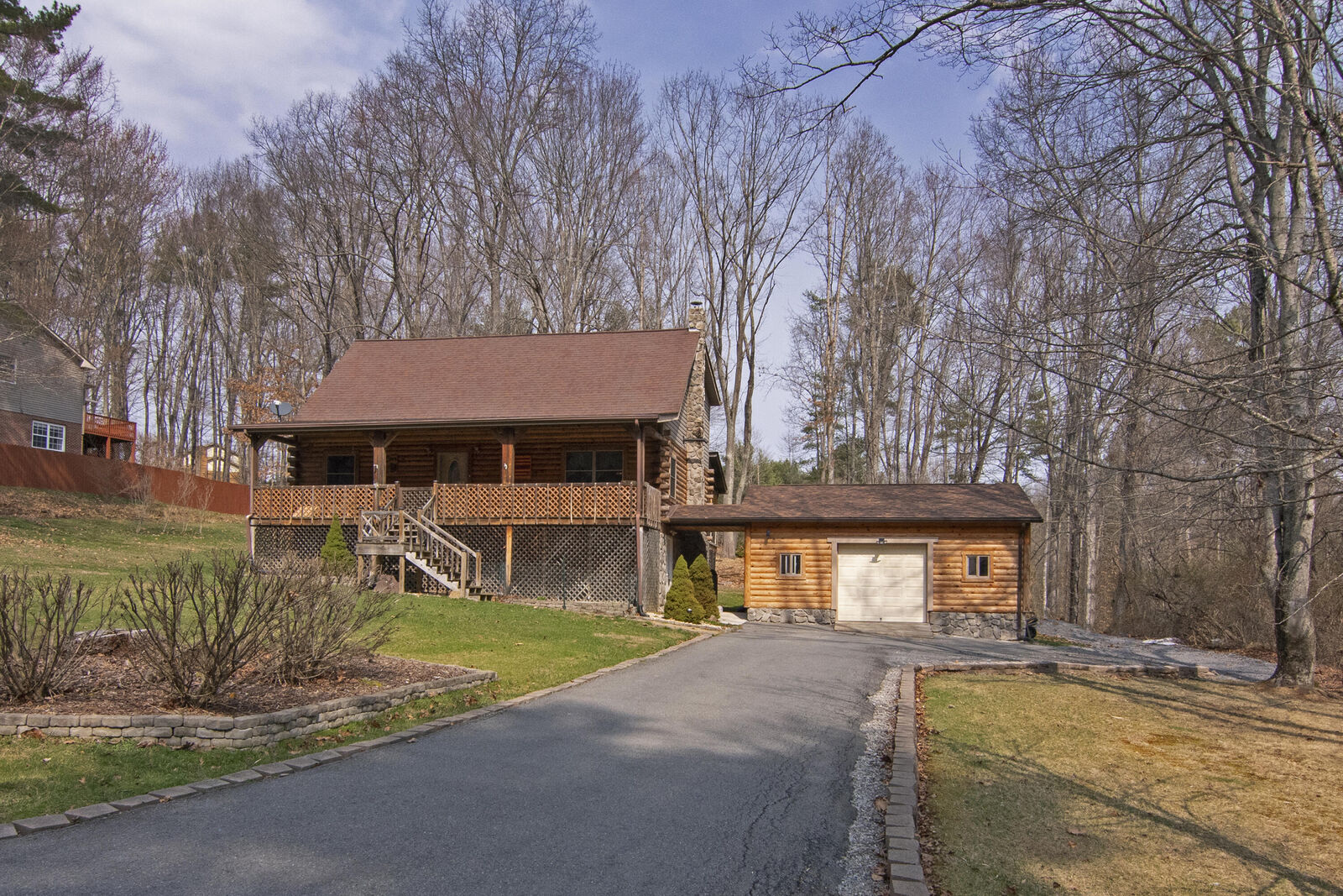 Property Photo:  301 Elizabeth Kay Ln  WV 24901 