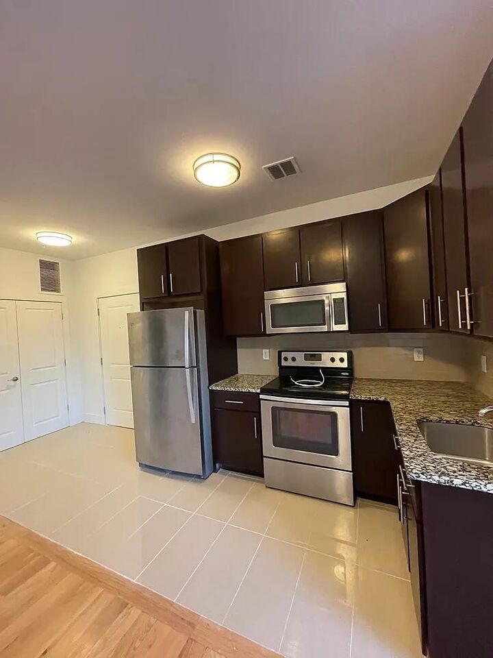 Property Photo: 1208 Summit Ave 502 NJ 07087