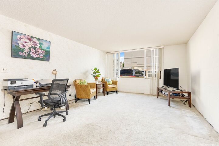 Property Photo:  98-1040 Moanalua Road 1/101  HI 96701 