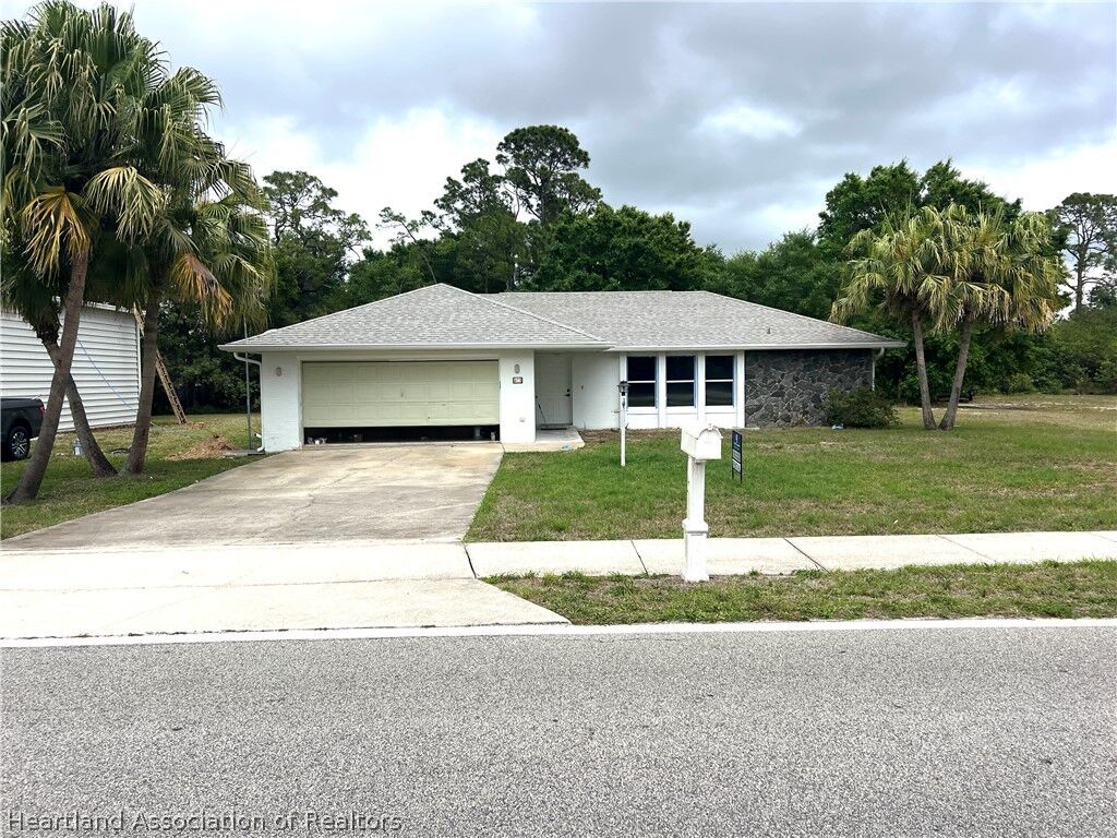 Property Photo:  473 S Sun N Lakes Boulevard  FL 33852 