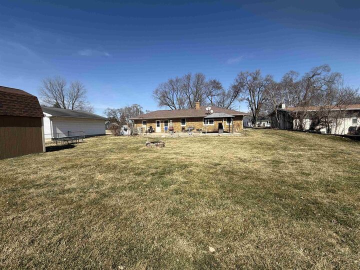 Property Photo:  1776 Enid Street  IA 50707 