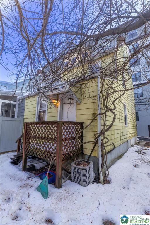 Property Photo:  32 W Raspberry Street  PA 18018 