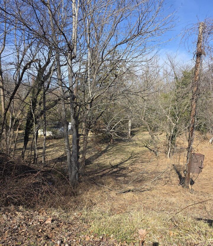 Property Photo: 809 Old Forest Road VA 24501