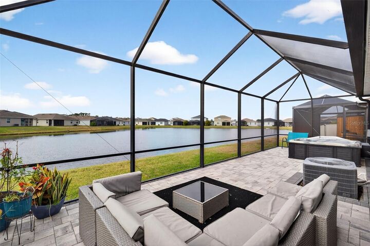 Property Photo: 14238 59th Circle E FL 34211