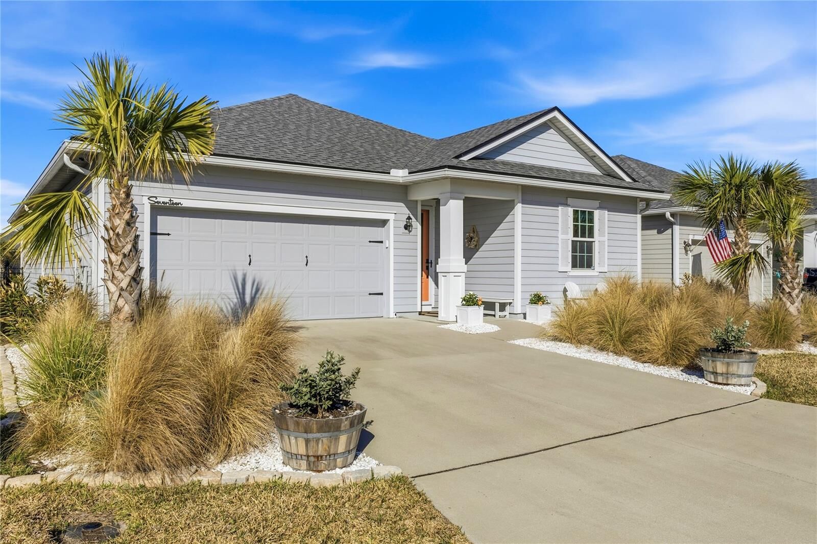 Property Photo: 17 Los Lagos Boulevard FL 32137