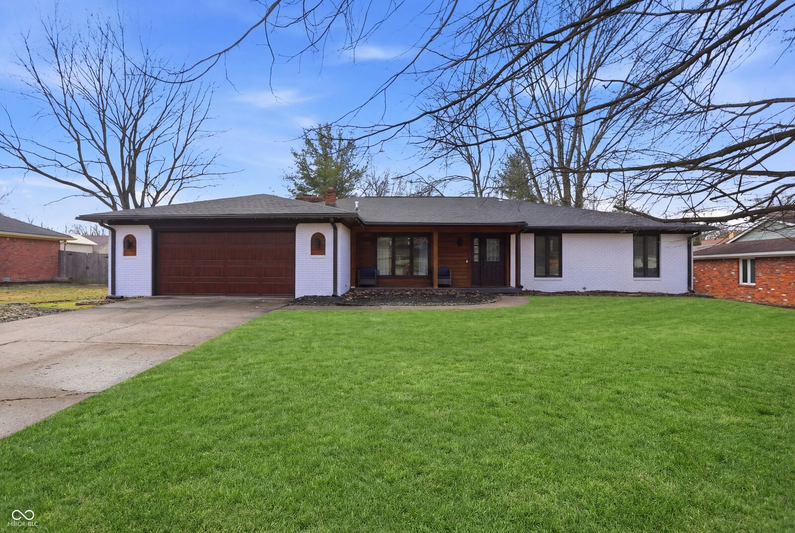 Property Photo: 891 Sleepy Hollow Place IN 46142