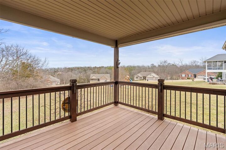 Property Photo:  311 Englewood Court  MO 63090 