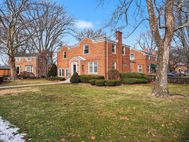 Property Photo:  2536 W 102nd Place  IL 60655 