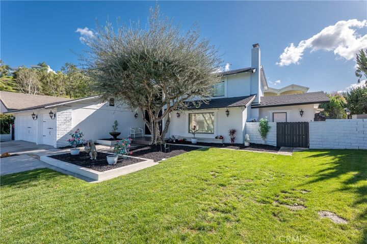 Property Photo: 8212 Lindante CA 90603