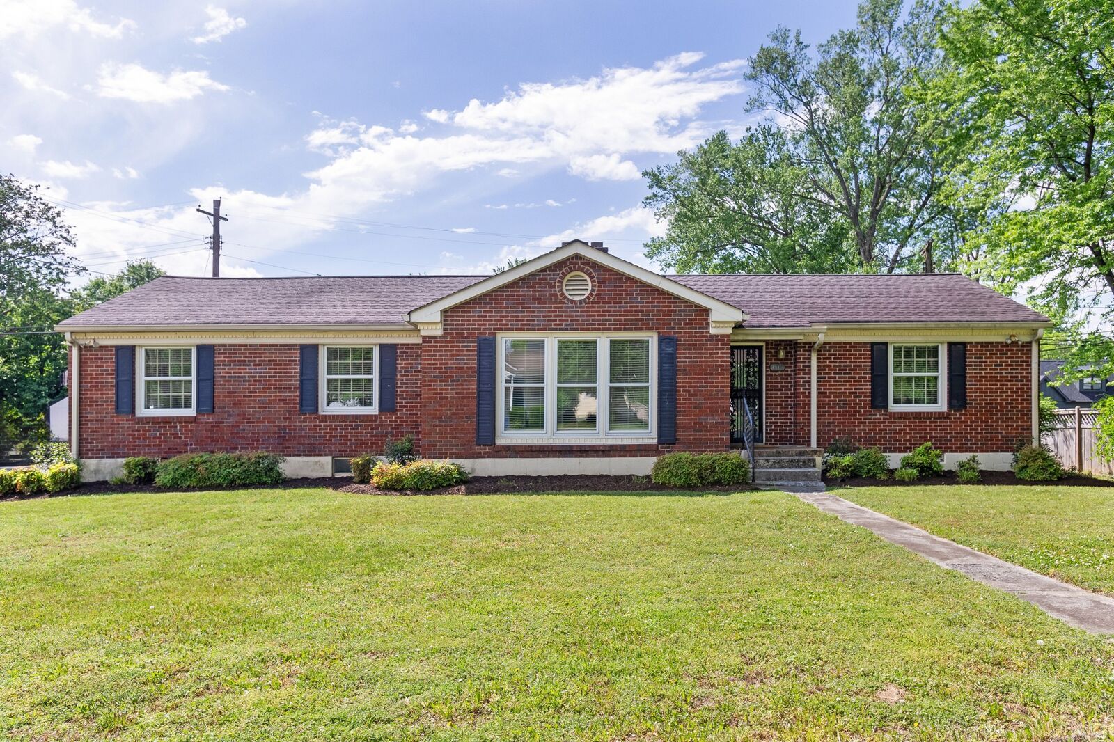 Property Photo:  1512 Hadley Ave  TN 37138 