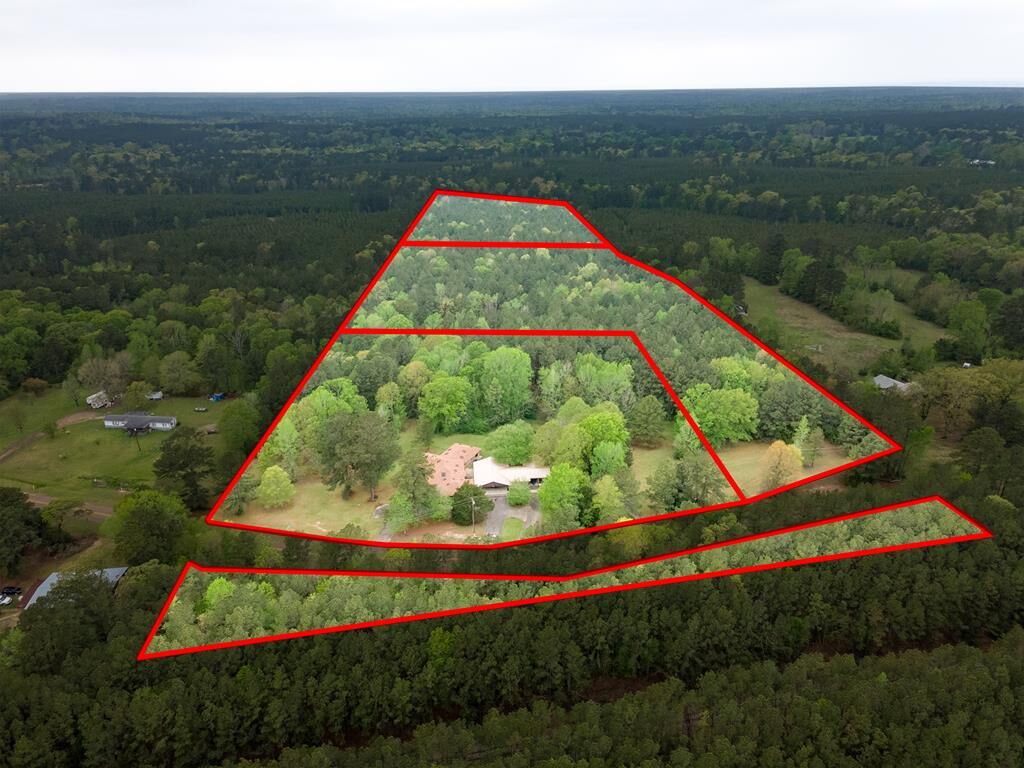 Property Photo:  201 Magasco Drive  TX 75968 