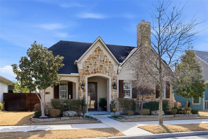 Property Photo:  8820 Vermillion Street  TX 76180 