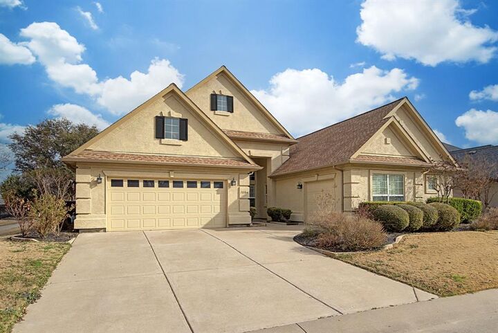 Property Photo:  10104 Soriano Street  TX 76207 