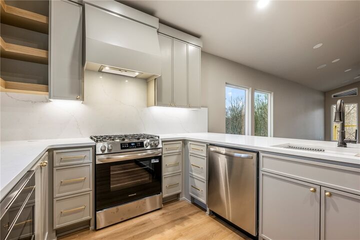 Property Photo:  20 Yarrow Lane  AR 72715 