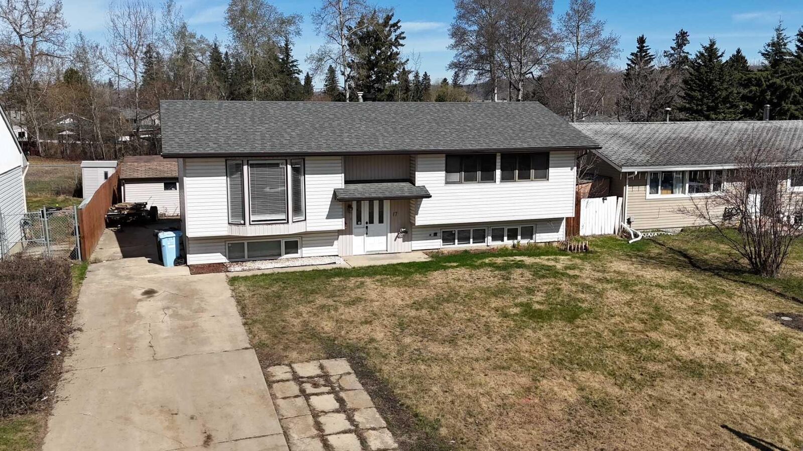 Property Photo: 17 Clark Crescent AB T9H 1M8