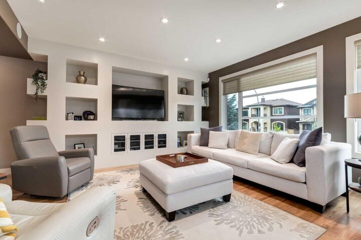 Property Photo:  1713 27 Street SW  AB T3C 1L6 