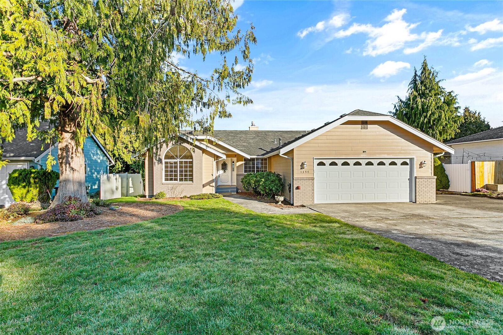Property Photo:  1356  Olivia Court  WA 98226 