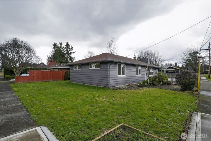 Property Photo: 804 7th Avenue NW WA 98371