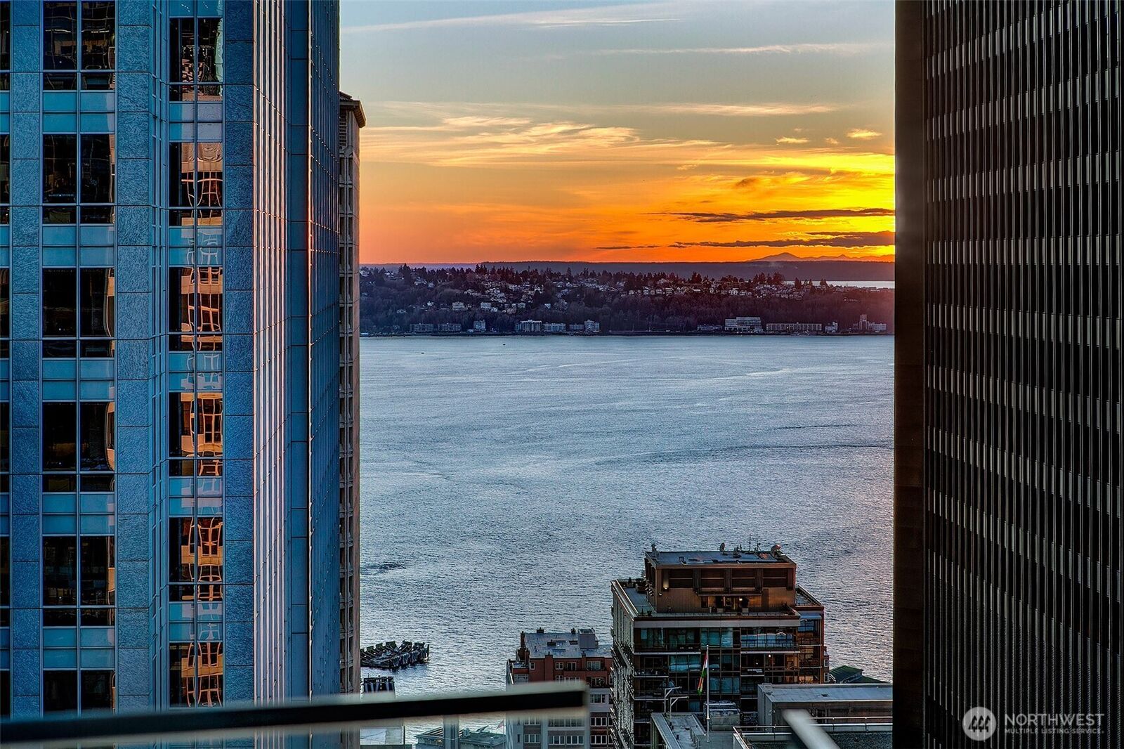 Property Photo:  909  5th Avenue 2301  WA 98164 