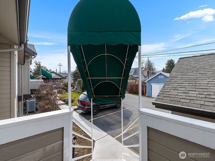 Property Photo:  20 S Delaware Avenue 11  WA 98801 