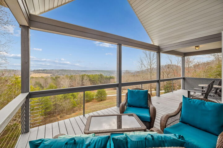 Property Photo:  416 County Road 754  TN 37370 