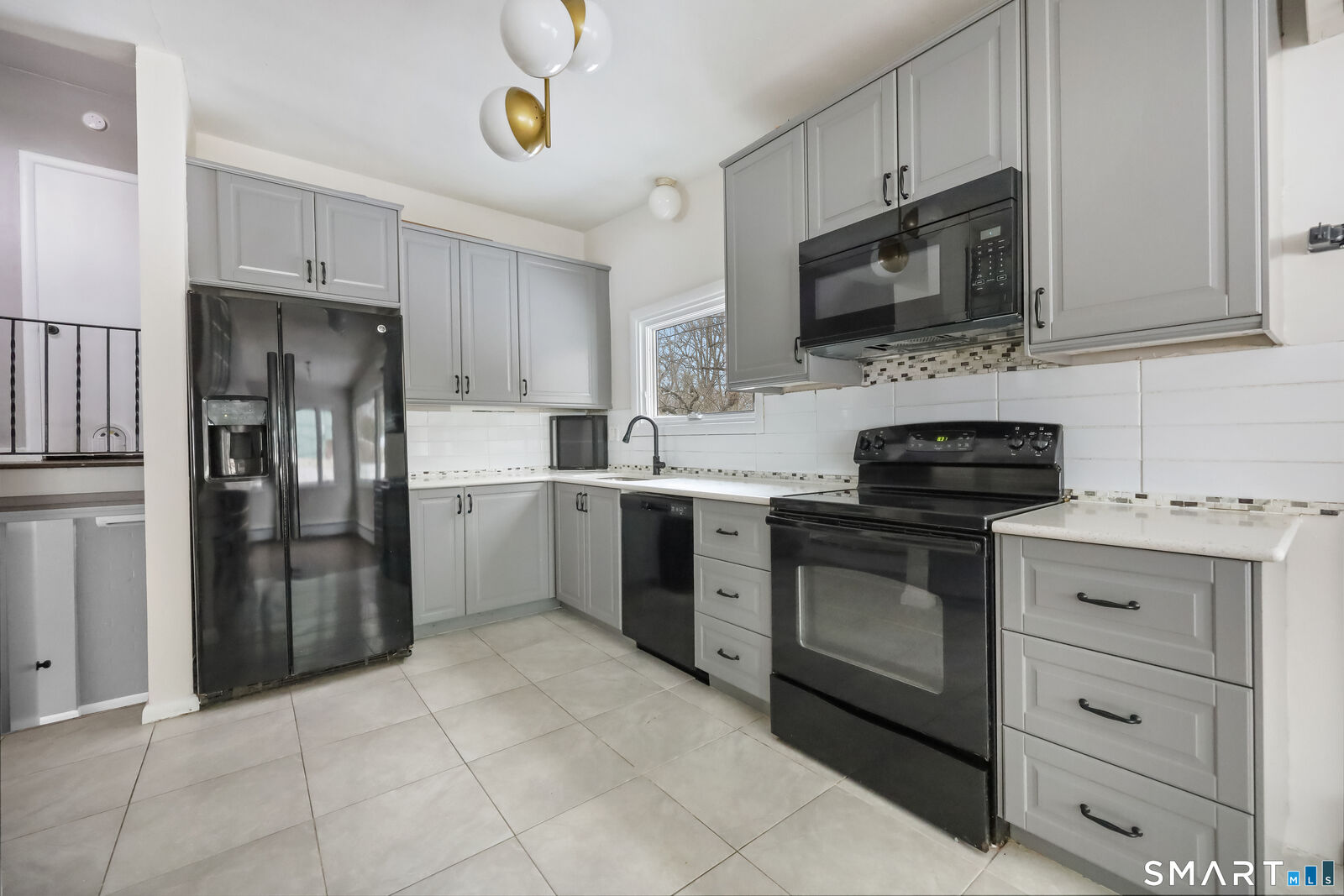 Property Photo:  110 Corbin Road  CT 06517 