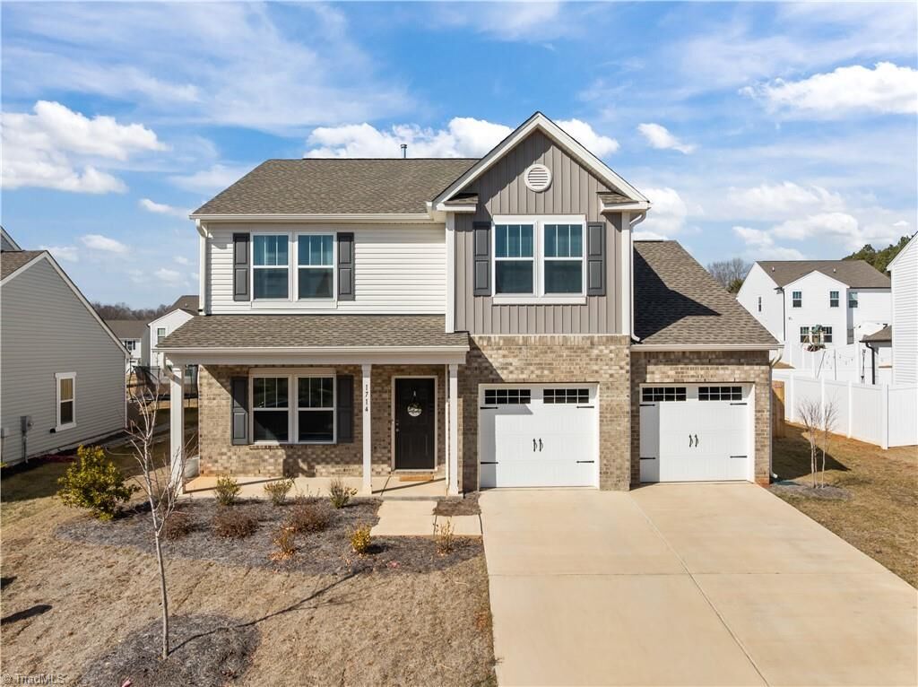 Property Photo:  1714 Eagle View Drive  NC 27284 