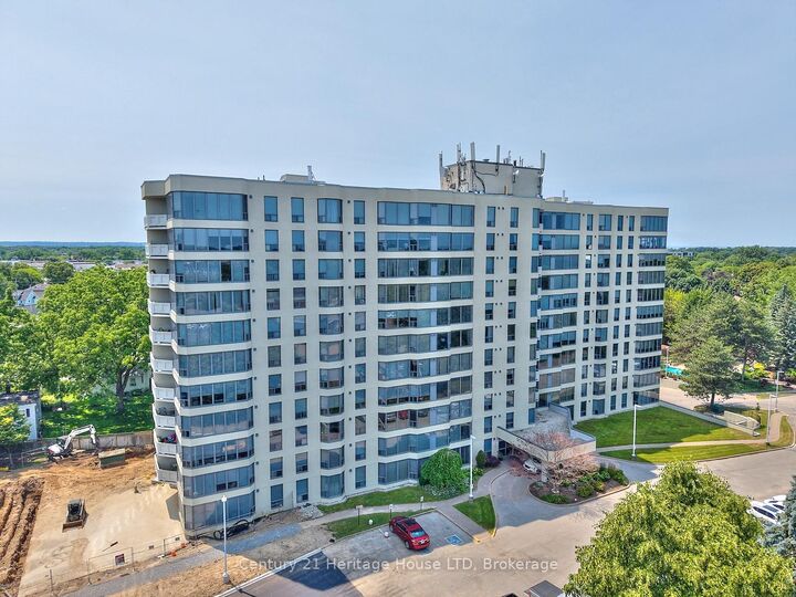 Photo de la propriété: 81 Scott Street 504 ON L2N 7L5