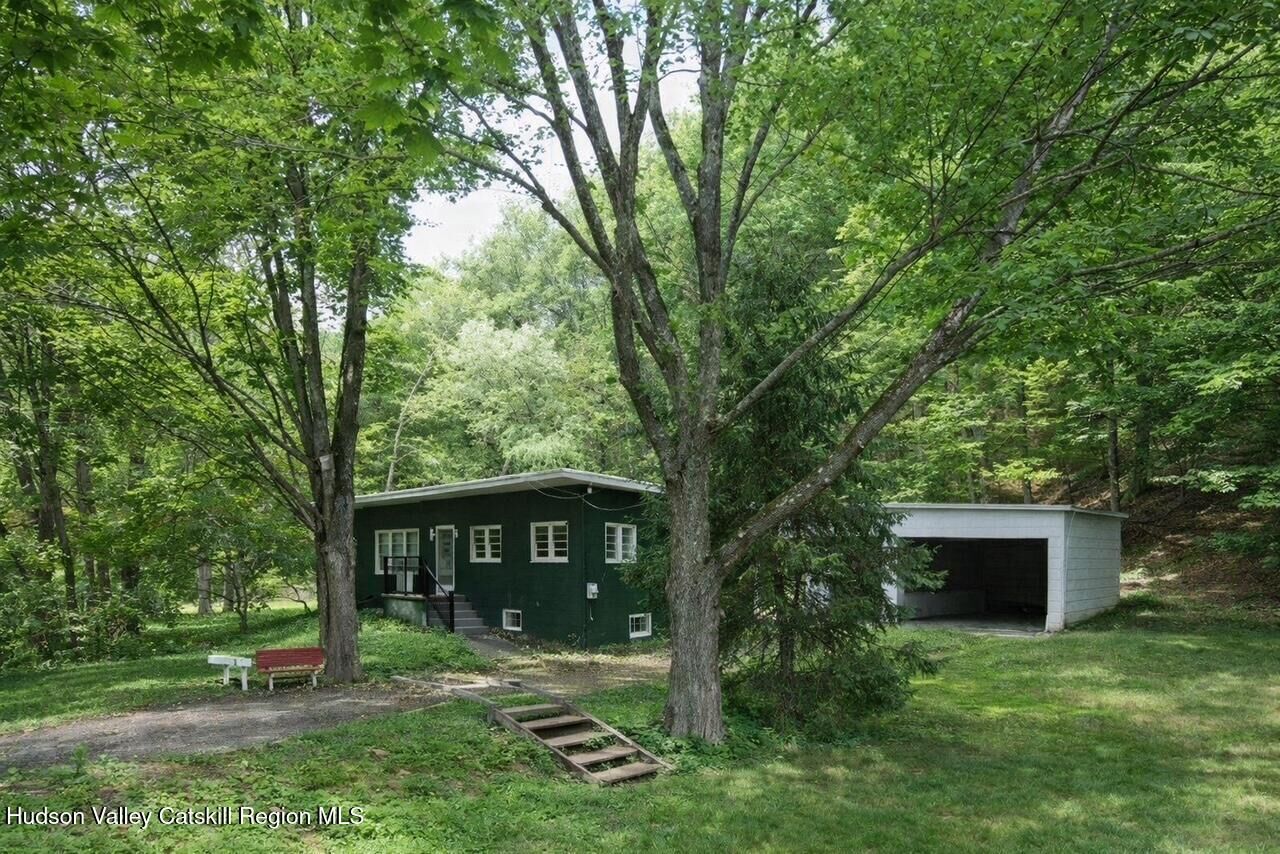 Property Photo:  4 Lonny  NY 12428 