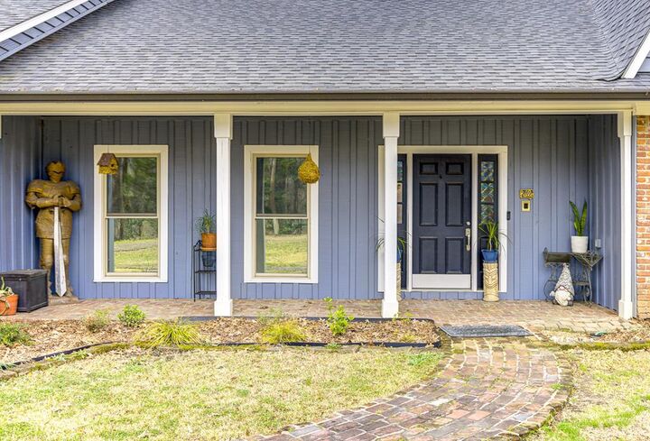 Property Photo: 100 King Arthur Ridge MS 39180