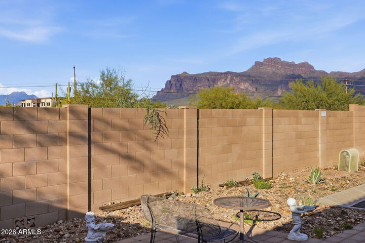 Property Photo: 1616 S Aryelle Road AZ 85119