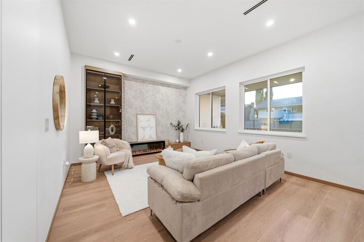 Property Photo:  8305 118A Street  BC V4C 6K4 