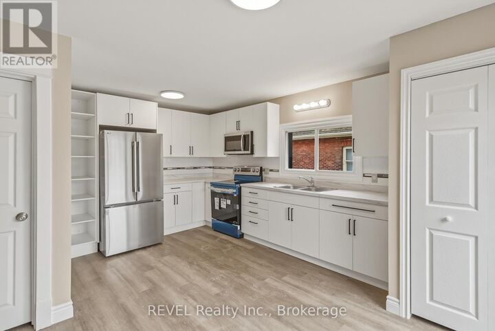 Property Photo: 184 Queenston Street ON L2R 2Z7