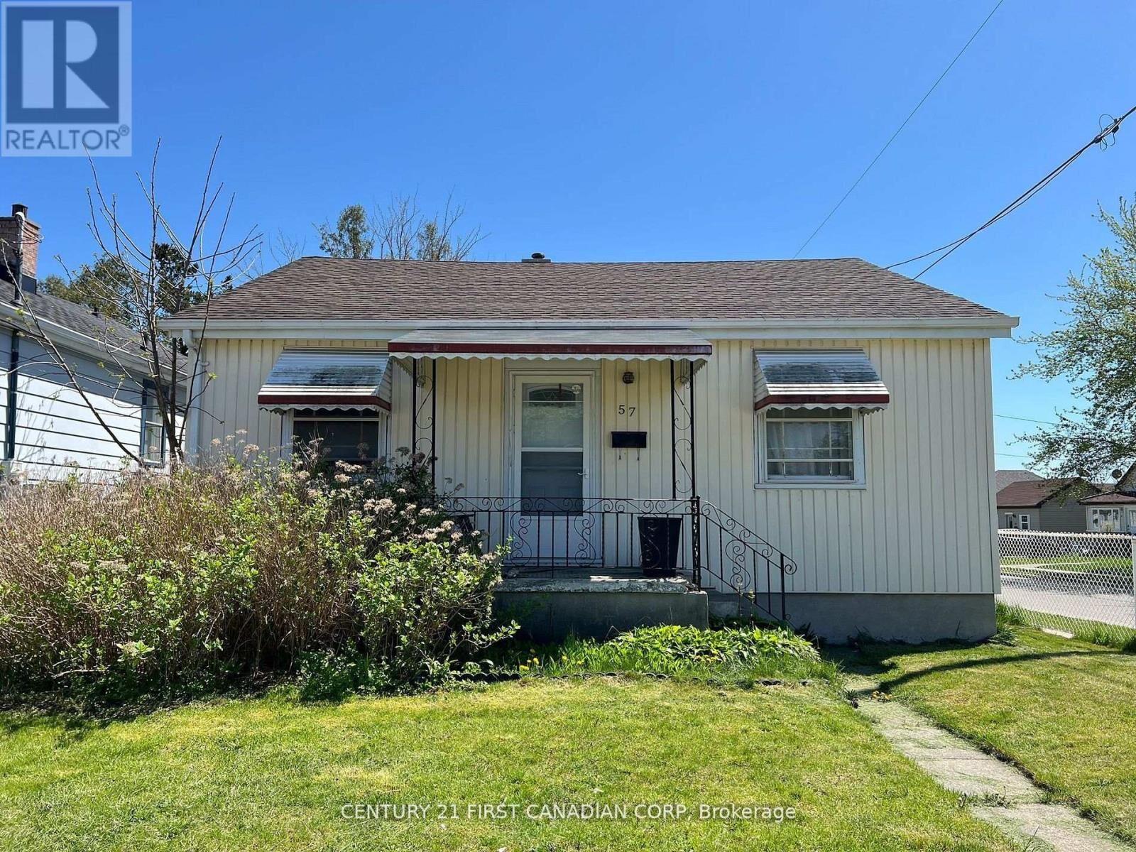 Property Photo:  57 Homan Street  ON N5Z 1A9 