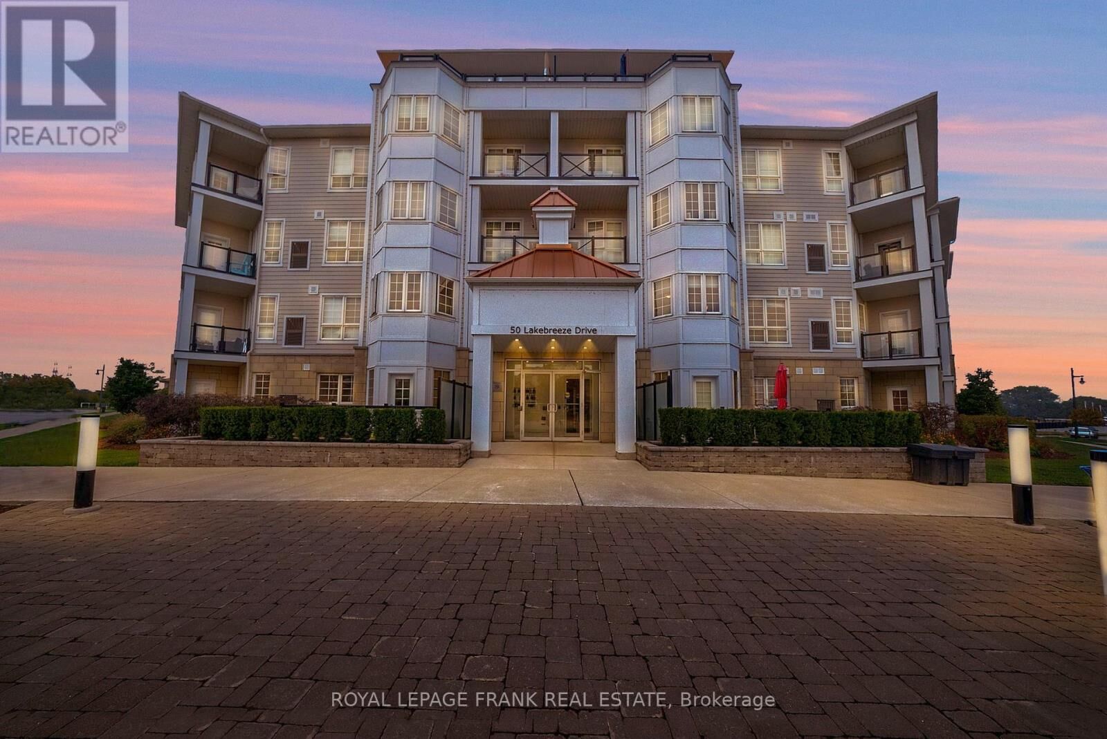 Property Photo:  50 Lakebreeze Drive 216  ON L1B 0V9 