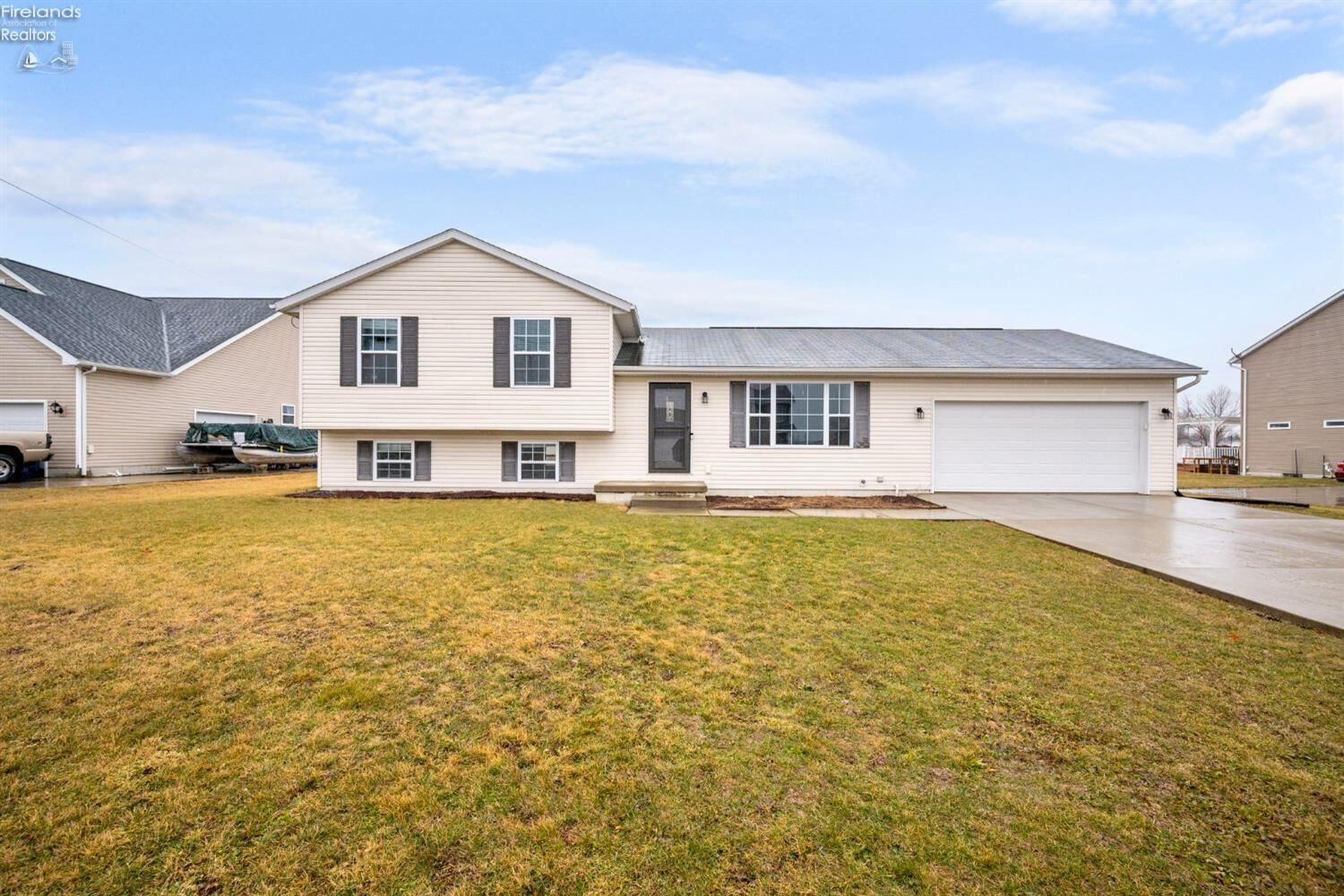 Property Photo:  435 Burdine Drive  OH 43449 