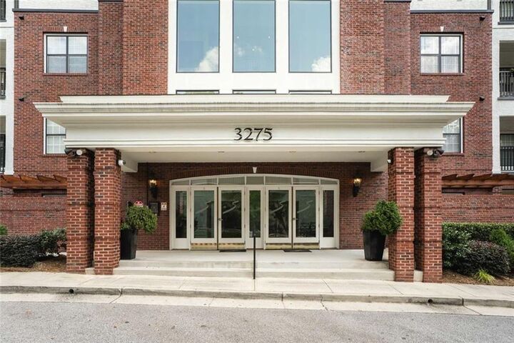 Property Photo:  3275 Lenox Road NE #302  GA 30324 