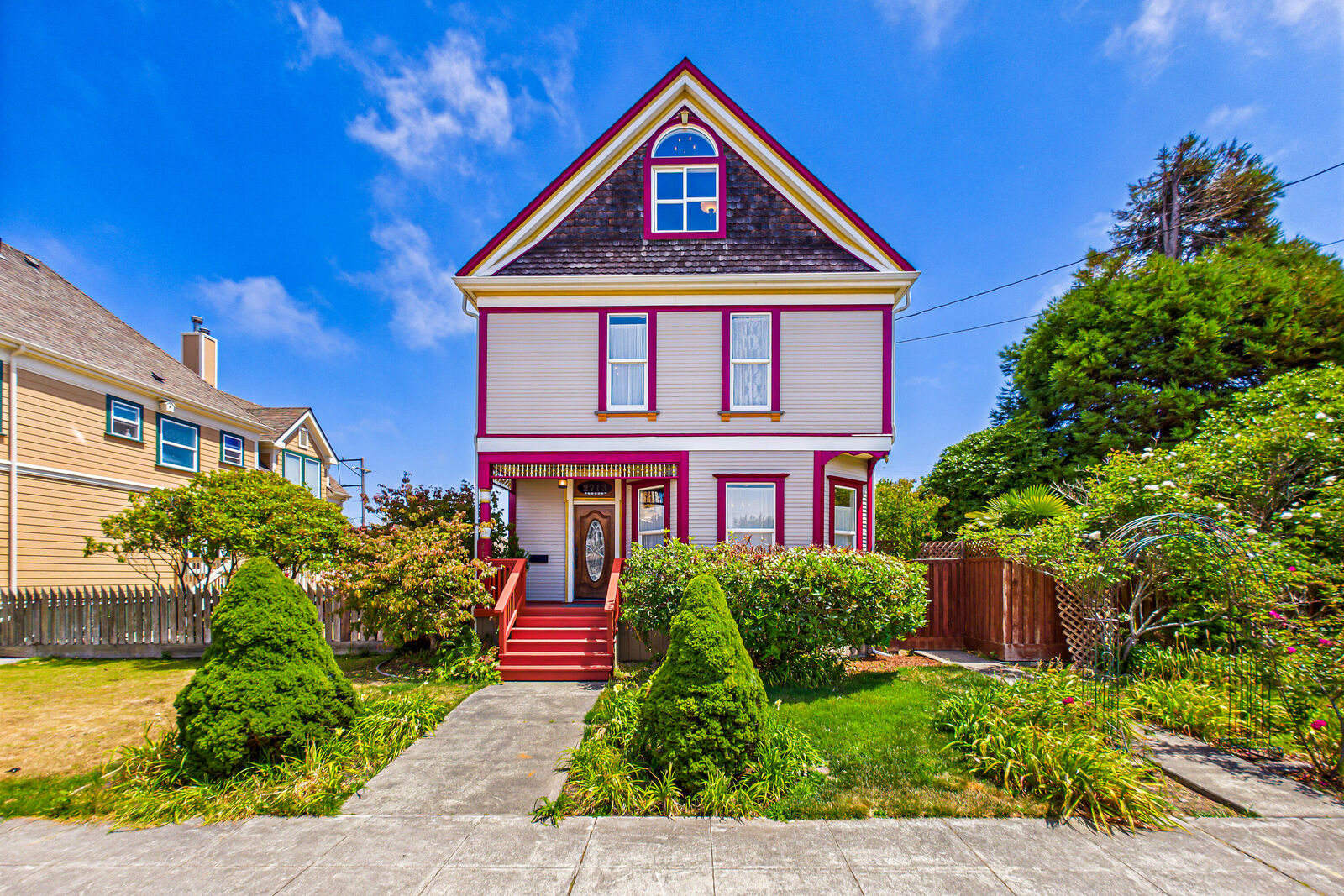 Property Photo: 2713 A Street CA 95501