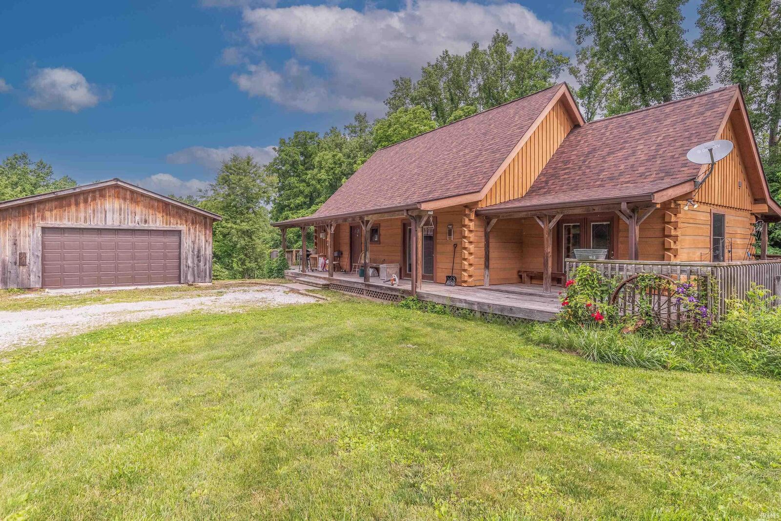 Property Photo:  1275 N Sewell Road  IN 47408 