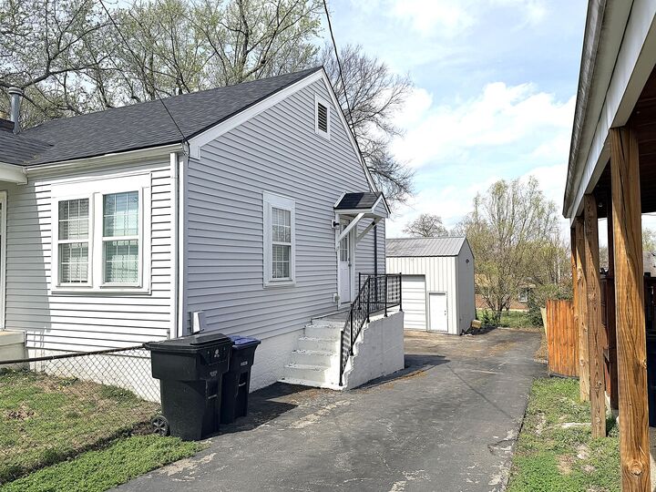 Property Photo:  216 Laffoon Drive  KY 40601 