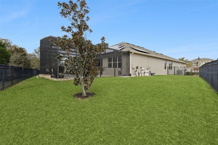 Property Photo:  13845 Jomatt Loop  FL 34787 