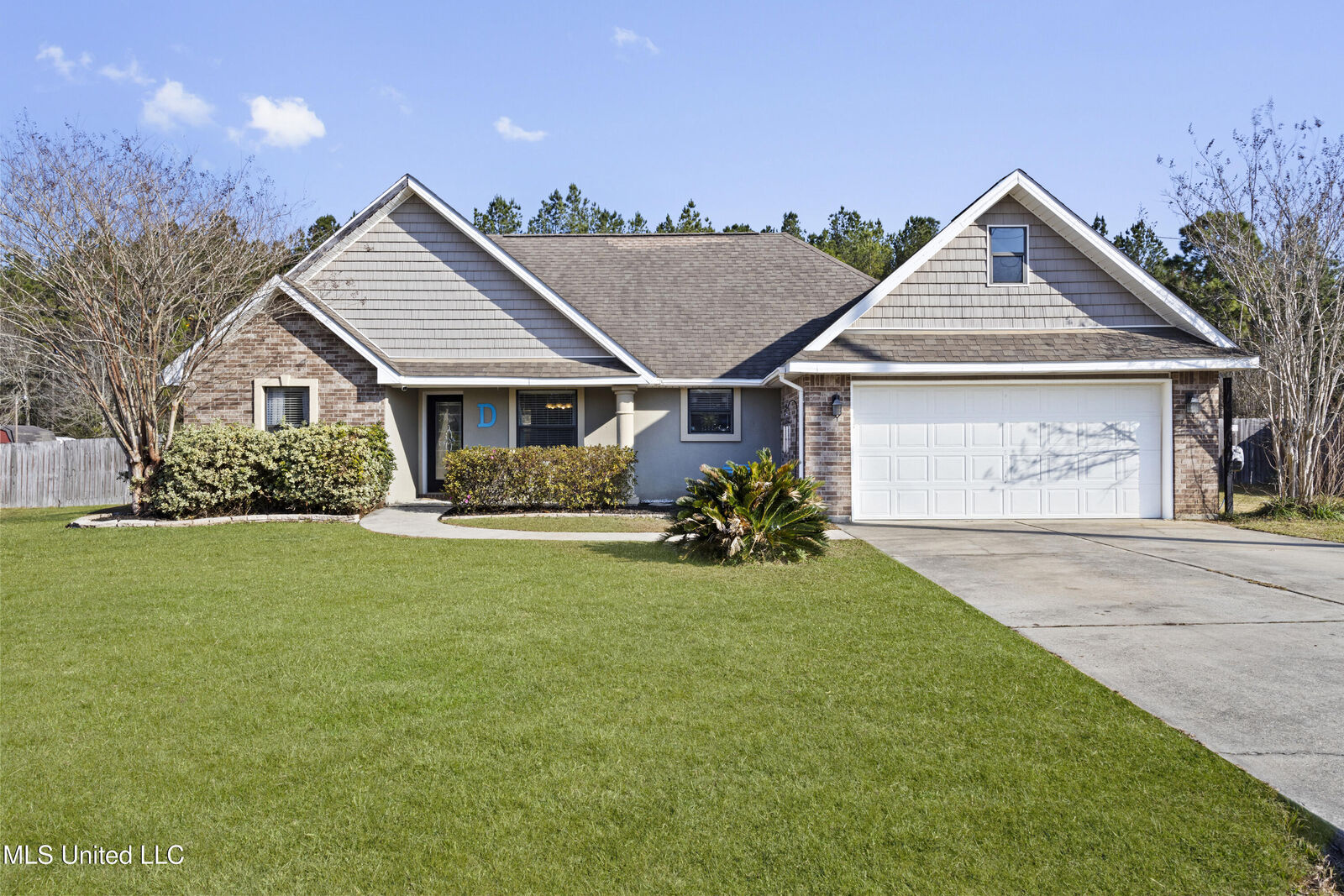 Property Photo:  21392 E Edgewood Drive  MS 39574 