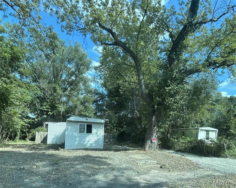 Property Photo: 1516 N 53rd Street IL 62204