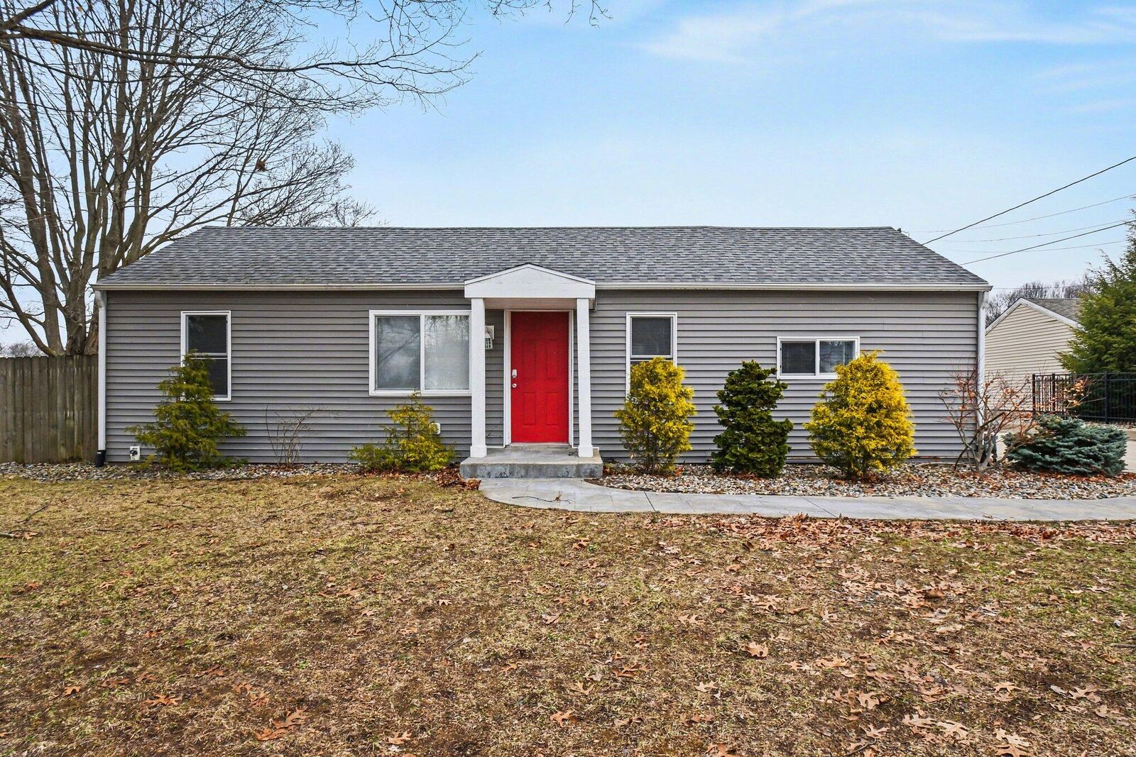 Property Photo:  1109 State Line Road  MI 49120 