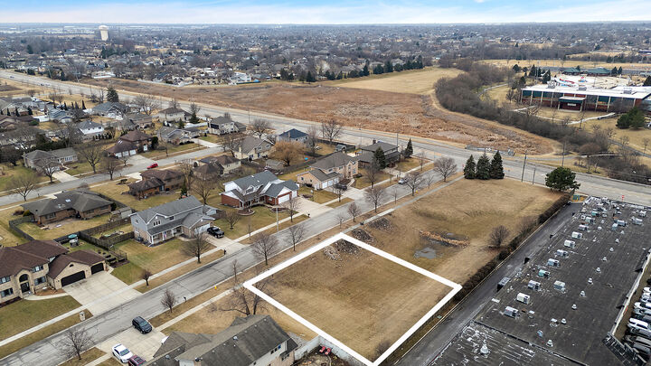 Property Photo: 7942 172nd Street IL 60477