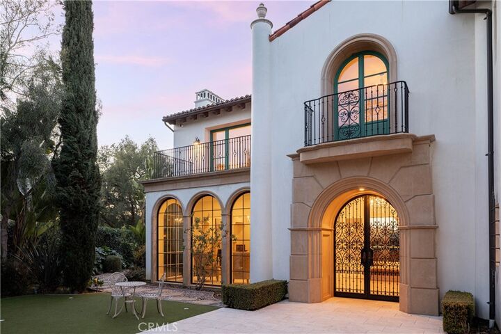 Property Photo:  25 Blue Grass  CA 92603 