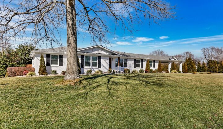 Property Photo:  2117 Post Rd  TN 37043 