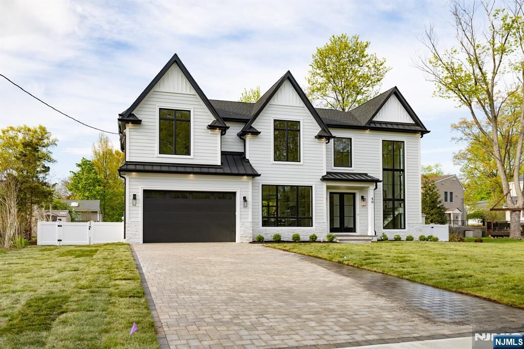 Property Photo:  40 Godfrey Terrace  NJ 07452 